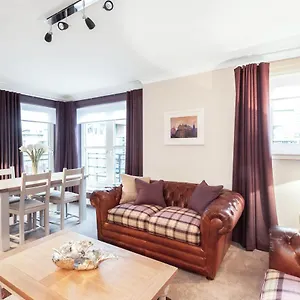 Apartment The Botanist Old Town 2 Bedroom Lift Parking
