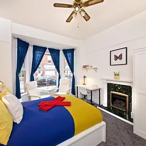 Ferienhaus - Economy Close To Centre Gg