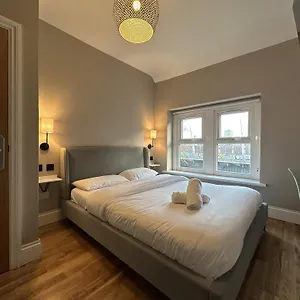 The Riverhouse 4* Cardiff