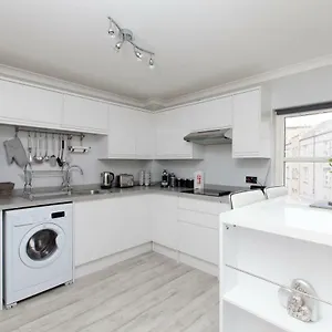 Apartamento Amazing - Annandale St Near The Playhouse - Free Parking