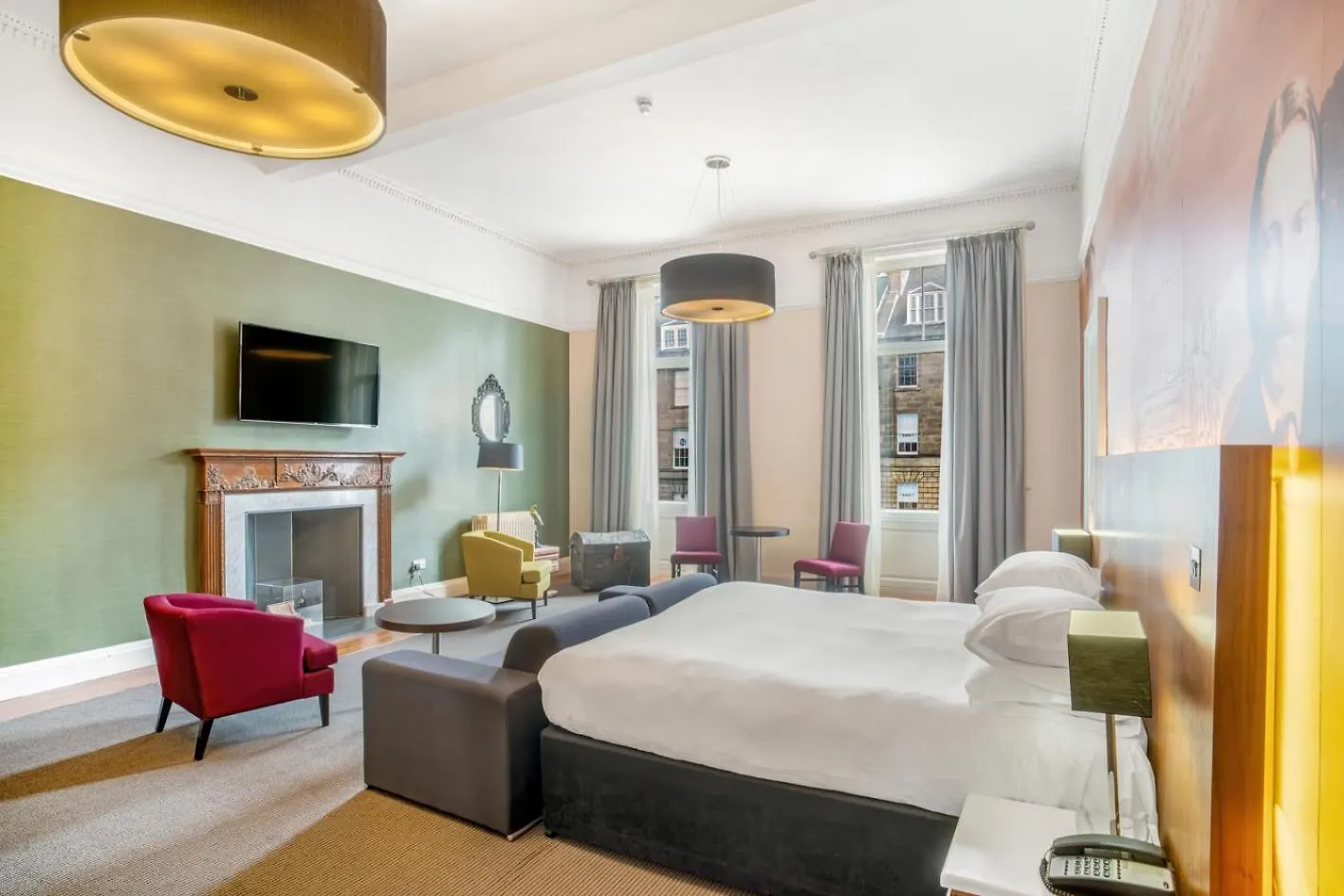 The Place Hotel Edinburgh 4*,